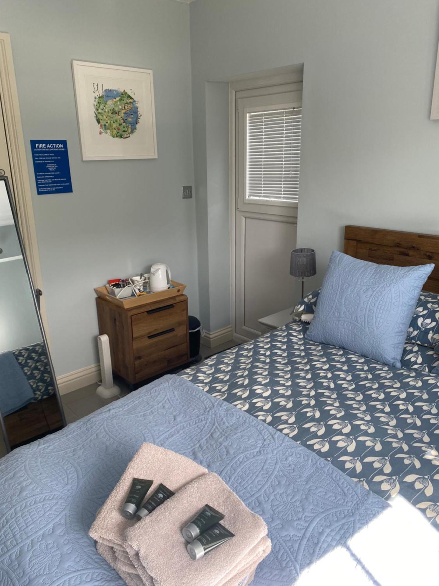 Downsfield Bed And Breakfast St Ives Εξωτερικό φωτογραφία